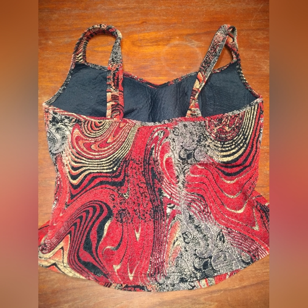 Papillon Blanc Red Black & Gold Fitted Sleeveless Shirt, 15 inches PTP - Picture 4 of 13